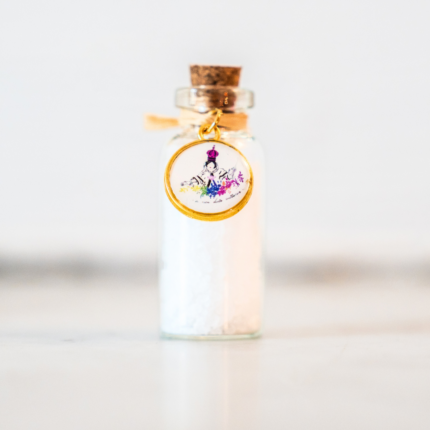 Petite fiole de sel avec la médaille en hommage à la sainte protectrice d'Ajaccio