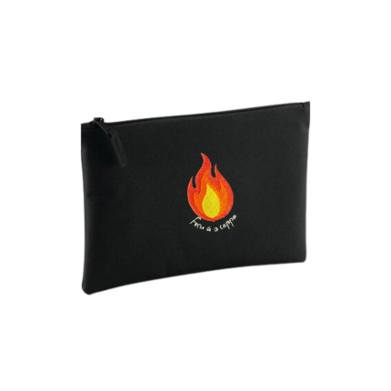 Pochette noire petit format brodée, Focu a ceppu, la chaleur corse