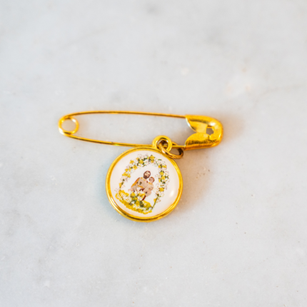 Epingle dorée en acier inoxydable ornée de la médaille de San Ghjisè, Saint corse bâtisseur de Bastia