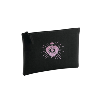 Pochette noire petit format floquée d'un cœur rose pailleté dit Core Francu, un cœur sincère